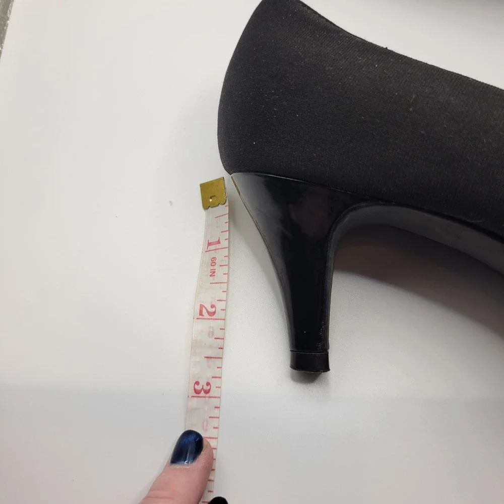 Coach and Four Women Black Slip On Satin Pump with 2.5 Inch Heel Size 7.5 Office